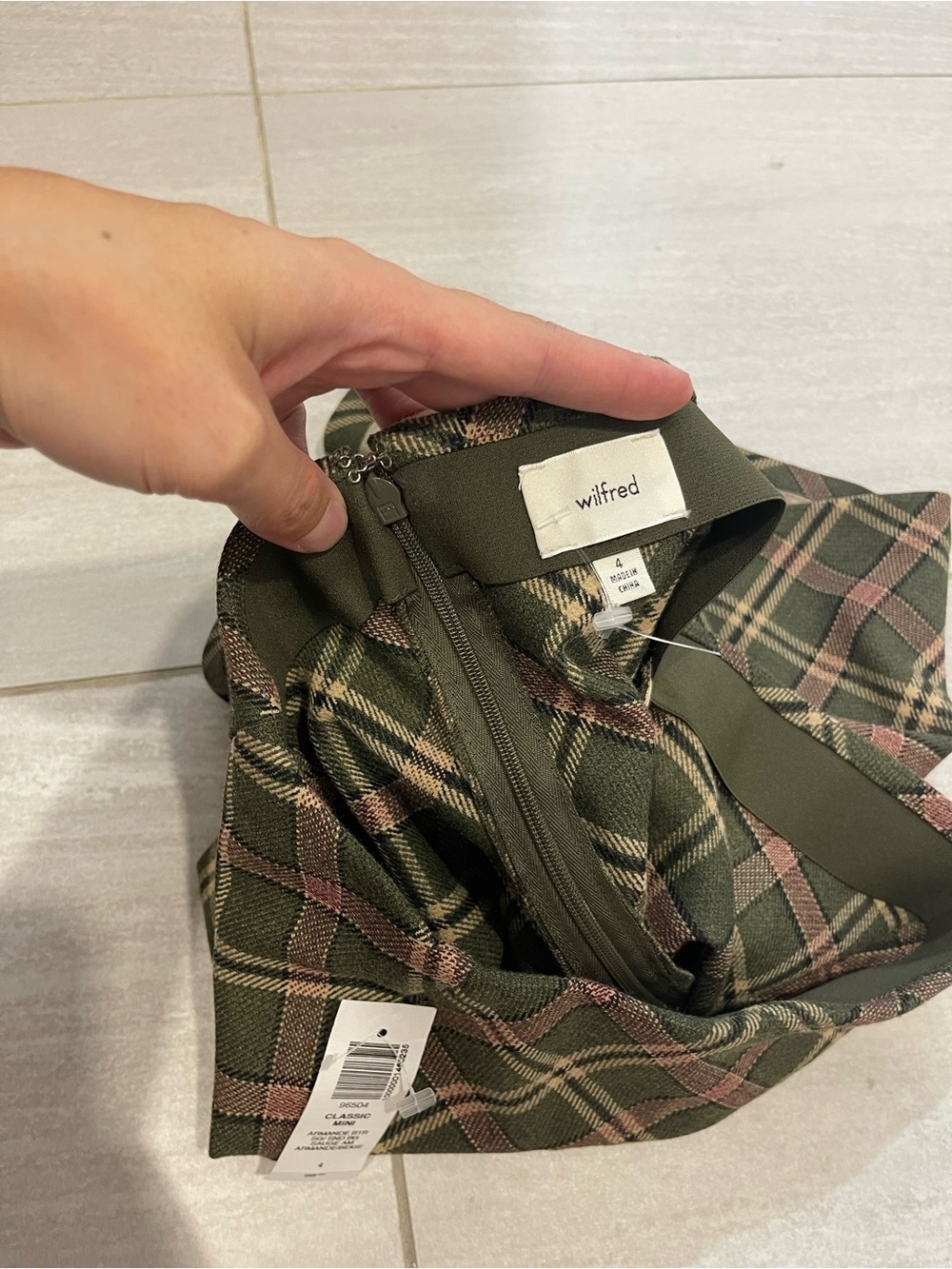 NWT Wilfred Classic Mini Plaid Skirt Size 4 Wool Fall Academia Preppy Green Pink - Picture 7 of 8